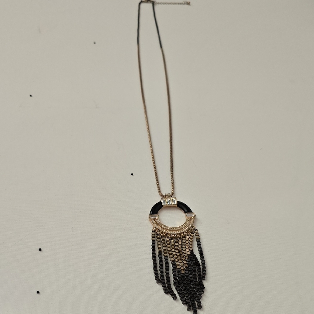 Elegant Black and Gold Necklace